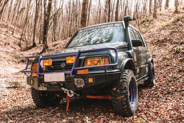 Girona España Abr 2021 Coche 4X4 Deporte Girona España Naturaleza — Foto de Stock