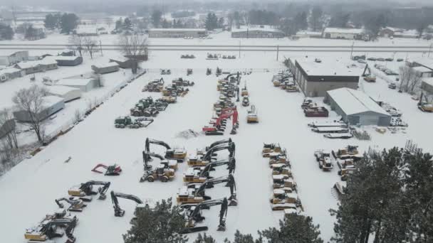 雪に覆われた米国ウィスコンシン州のオークレア市の4K空撮 — ストック動画