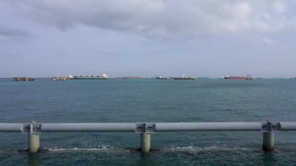 Vista Desde Marina Barrage Singapur Buques Aguas Marinas Tropicales — Vídeo de stock