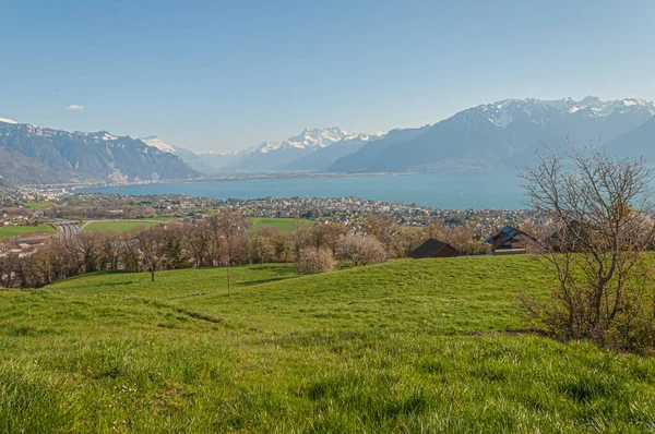 Nádherný Výhled Ženevské Jezero Montreux Pod Vysokými Horami Corsier Švýcarsko — Stock fotografie