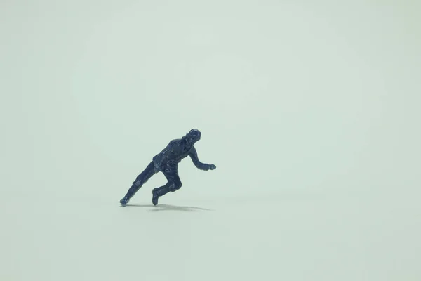 Een Minifiguur Van Een Persoon Die Zijn Gezicht Valt Miniatuur — Stockfoto