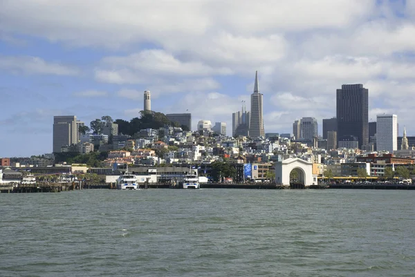 Widok San Francisco Skyline Trans America Pyramid — Zdjęcie stockowe