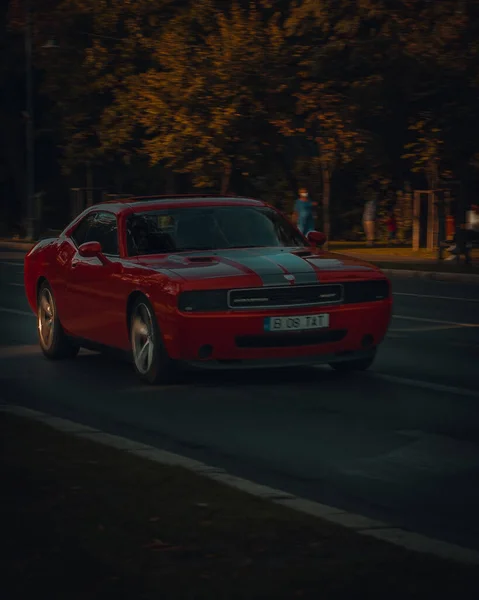 Βουκουρεστι Ρουμανια Σεπτέμβριος 2020 Όμορφη Dodge Challenger Εντοπίστηκε Στους Δρόμους — Φωτογραφία Αρχείου