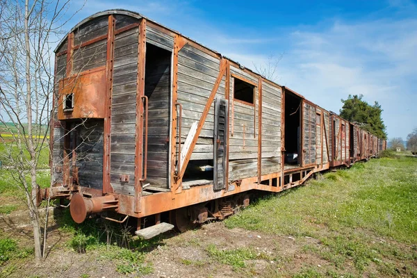 Tren Viejo Vagón Viejo Ruedas Oxidadas Una Estación Abandonada Tren — Foto de Stock