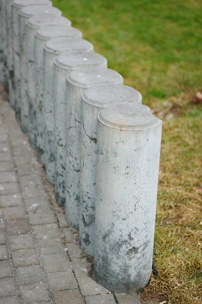 Low Stone Barrier Green Grass — Stock Photo, Image