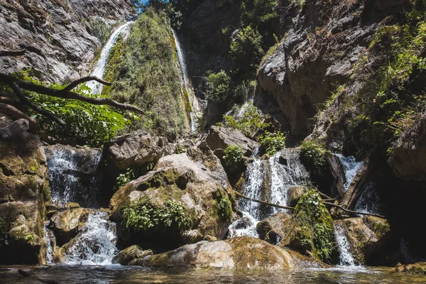 Eine Schöne Aufnahme Der Limekiln Falls Kalifornien — Stockfoto