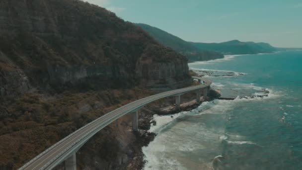 Летает Над Мостом Клифф Австралии Мягкие Успокоительные Движения — стоковое видео