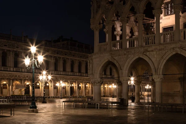 Een Avondzicht Het Beroemde Dogenpaleis Venetië Italië — Stockfoto