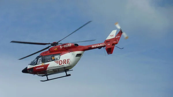 Sangerhausen Germany May 2010 Rescue Helicopter Approaching Landing Platform Hospital — Stock Photo, Image
