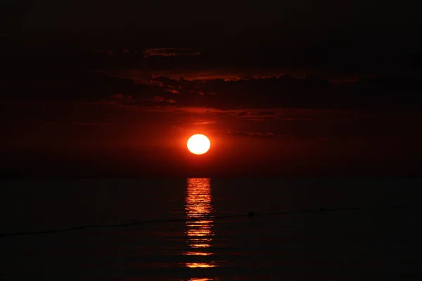 Krk Croatia May 2017 Sun Goes Ocean — Stock Photo, Image