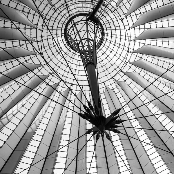 Uma Foto Baixo Ângulo Belo Interior Sony Center Berlim — Fotografia de Stock