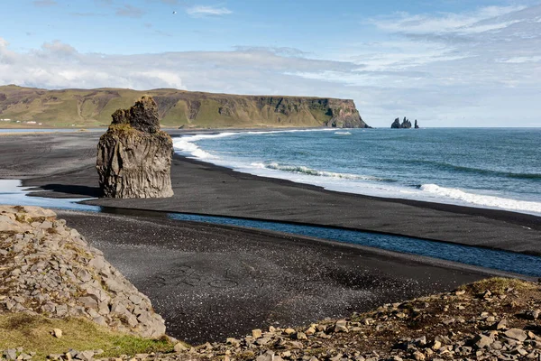 Een Natuurlijk Uitzicht Beroemde Kust Van Reynisdrangar Vik Strand Ijsland — Stockfoto