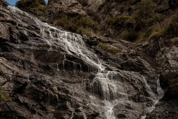 Closeup Shot Waterfall Flowing Rocks — Stock Photo, Image