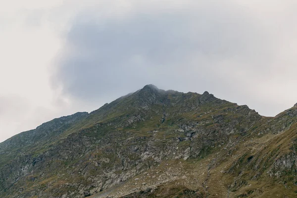 Una Vista Panorámica Las Altas Montañas Rocosas Rumania — Foto de Stock