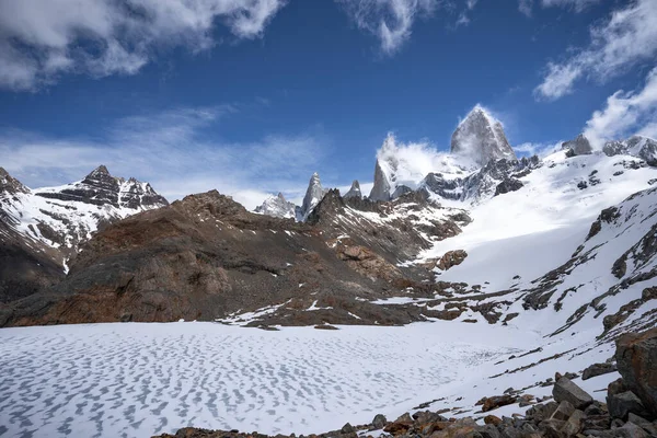 アルゼンチンのフィッツ ロイ山の美しいショット — ストック写真