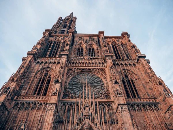 Uma Vista Fascinante Uma Catedrale Notre Dame Strasbourg Alsácia França — Fotografia de Stock