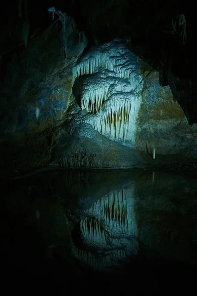 Formazioni Calcaree All Interno Delle Grotte Macocha Repubblica Ceca — Foto Stock