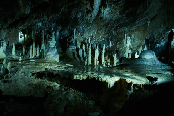 Formaciones Piedra Caliza Dentro Cuevas Macocha República Checa —  Fotos de Stock