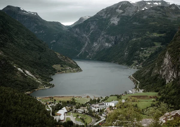 Geiranger Fjord Folyó Festői Hegyei Norvégiában — Stock Fotó