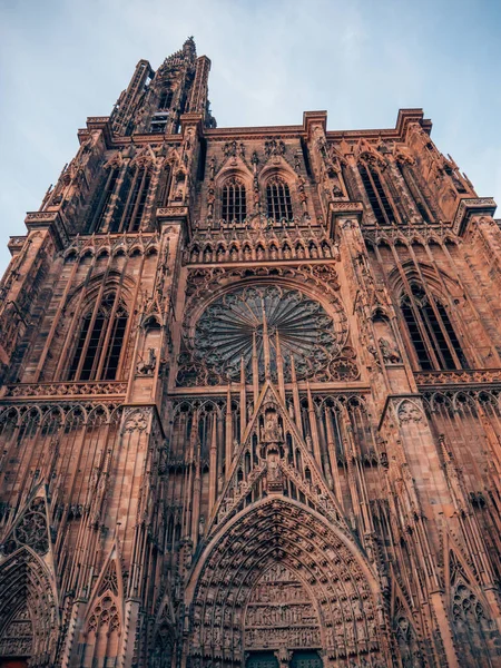 Uma Vista Fascinante Uma Catedrale Notre Dame Strasbourg Alsácia França — Fotografia de Stock