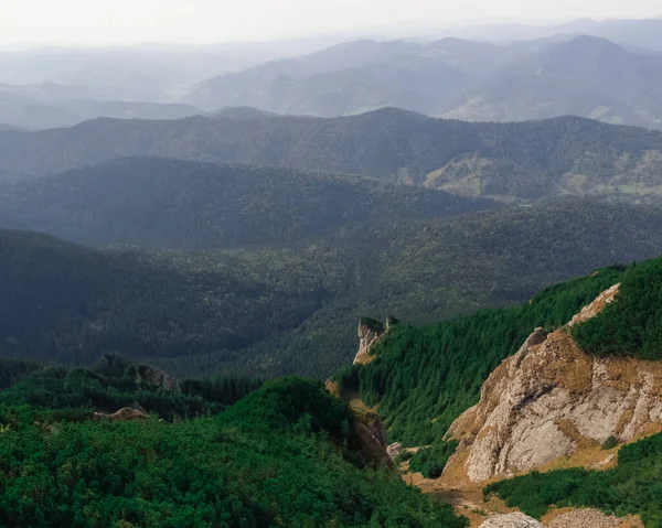 Ceahlau Dağları Ulusal Parkı Nın Güzel Bir Fotoğrafı — Stok fotoğraf