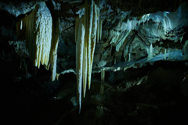 Formations Calcaires Intérieur Des Grottes Macocha République Tchèque — Photo