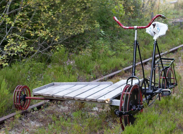 Close Uma Bicicleta Carga Caminho — Fotografia de Stock