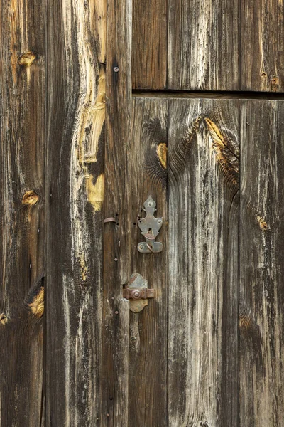 Старі Дерев Яні Старовинні Вертикальні Двері Металевим Шафою Гранжевий Сільський — стокове фото
