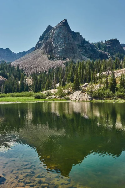 Uno Splendido Scenario Del Lago Blanche Circondato Wasatch Mountains Vicino — Foto Stock