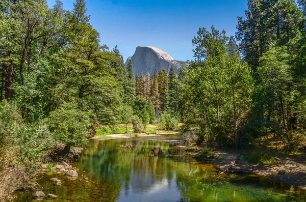 Hermoso Paisaje Montañoso Parque Nacional Yosemite Valle Yosemite — Foto de Stock