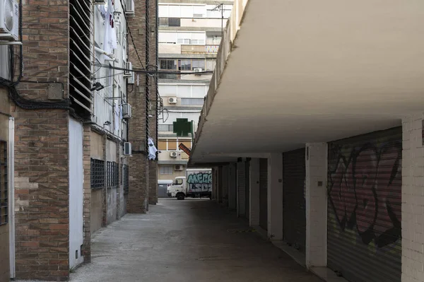 Barcelonas España Marzo 2021 Antiguo Callejón Oscuro Ciudad Barcelona —  Fotos de Stock