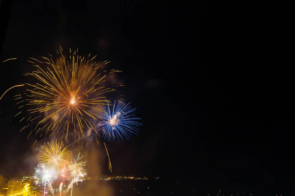 Scenic View Fireworks Illuminates Sky Dazzling Display — Stock Photo, Image