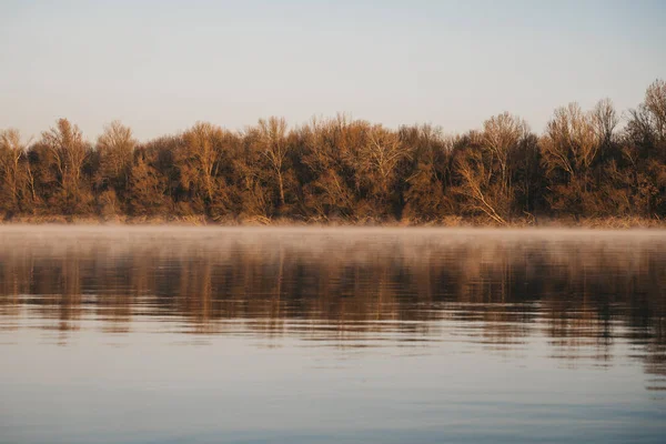 Plan Fascinant Lac Calme Lever Soleil — Photo