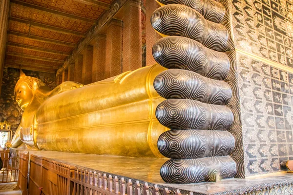 Zlatý Reclining Buddha Wat Phra Chetuphon Wat Pho Buddhistický Chrám — Stock fotografie