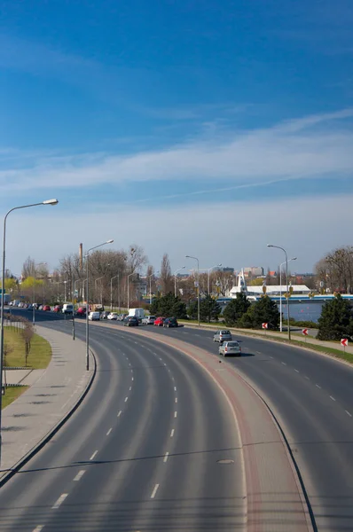 Poznan Polska Mar 2014 Samochody Jadące Dużej Drodze Centrum Miasta — Zdjęcie stockowe