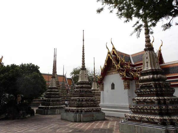 Eine Seitenansicht Des Buddhistischen Tempelkomplexes Wat Pho Bezirk Phra Nakhon — Stockfoto