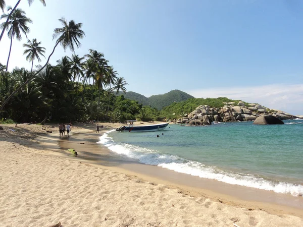 Una Hermosa Mañana Soleada Una Playa Arena Parque Nacional Tayrona — Foto de Stock