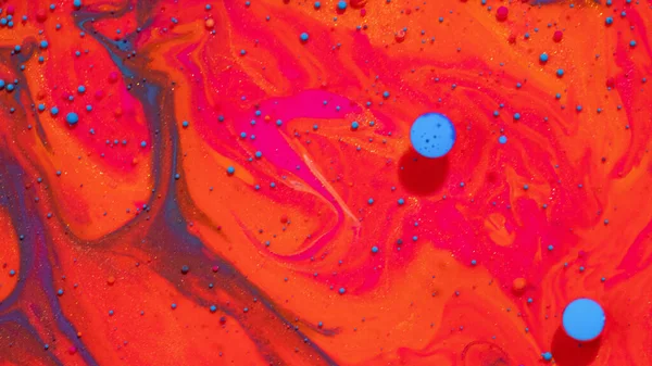 Een Abstracte Achtergrond Van Oranje Roze Acrylverf Wervelt Olie Een — Stockfoto