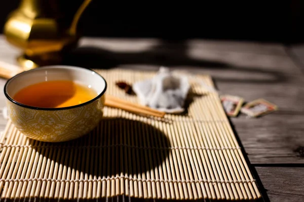 Крупный План Традиционной Китайской Чайной Церемонии — стоковое фото