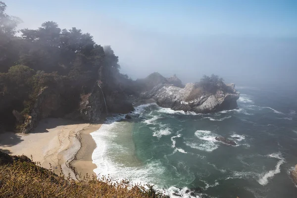 Uma Vista Incrível Uma Bela Praia Big Sur Califórnia — Fotografia de Stock