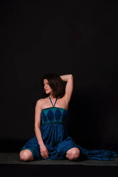 Beautiful Caucasian Woman Posing Elegant Blue Dress Black Background — 스톡 사진