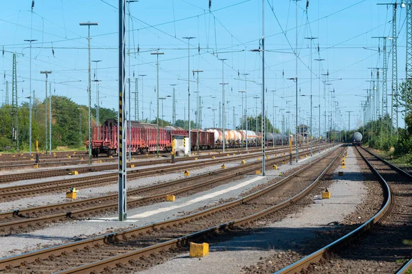 Stor Fraktgård Dagsljus — Stockfoto