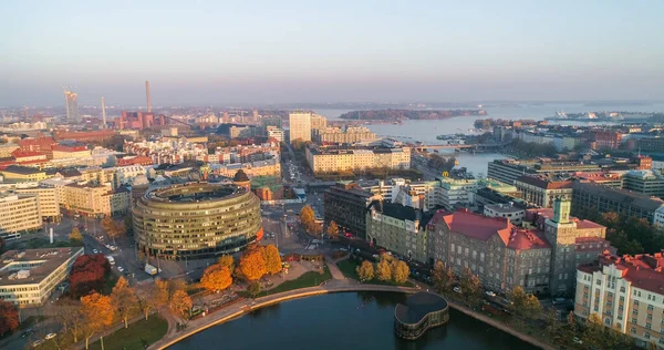 Letecký Dron Záběr Města Hakaniemi Před Ympyratalo Kallio Sornainen Slunečného — Stock fotografie