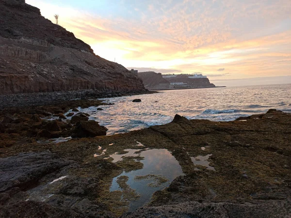 Ein Atemberaubender Blick Auf Das Meer Und Den Sonnenuntergang — Stockfoto