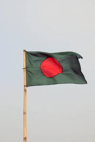 Una Cagada Vertical Bandera Bangladesh Color Verde Rojo Aire Con —  Fotos de Stock