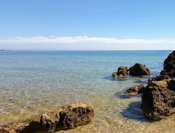Les Rochers Sortant Mer Ionienne Sur Plage Lido Noto Province — Photo