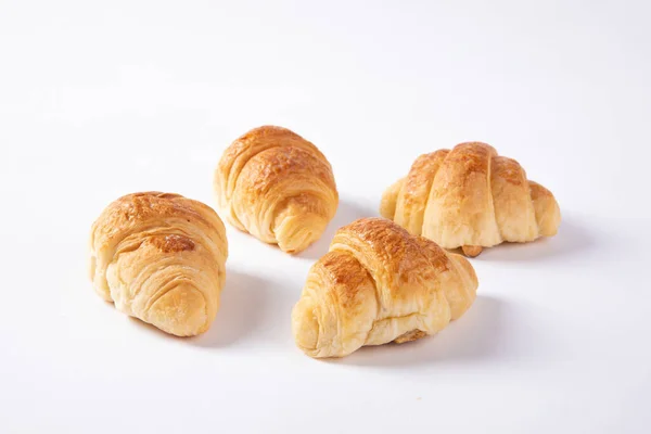 Ізольований Знімок Свіжоспечених Хлібів Білому Тлі — стокове фото