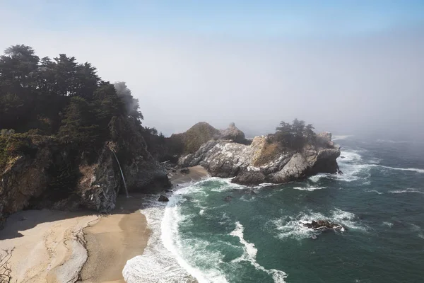 Ein Atemberaubender Blick Auf Einen Schönen Strand Big Sur Kalifornien — Stockfoto