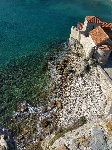 Uma Foto Vertical Cidade Velha Budva Cercada Pelo Mar Budva — Fotografia de Stock