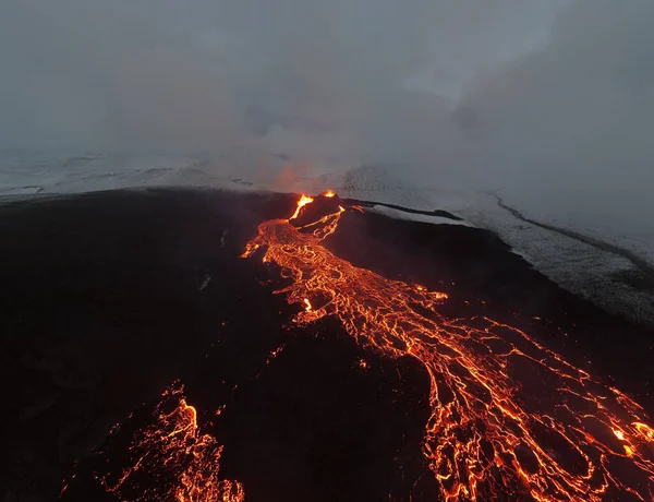 Una Vista Nocturna Del Volcán Fagradalsfjall Islandia — Foto de Stock